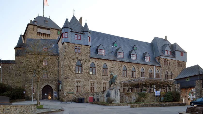 Relocating to Solingen: A Comprehensive Guide for Foreign Software Developers
