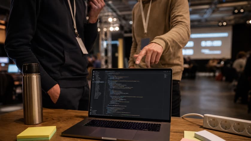 Wie du Hackathons sinnvoll für Karriere, Sichtbarkeit und Skillaufbau nutzt — und welche Formate zu welchen Zielen passen.